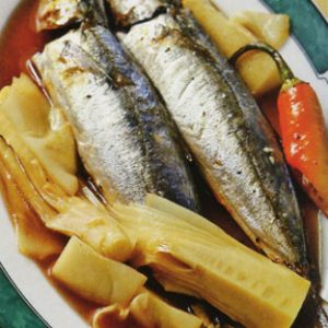 ca-nuc-hap-kho-mang-ngon-nhu-me-nau