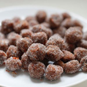 Me ngào đường muối ớt