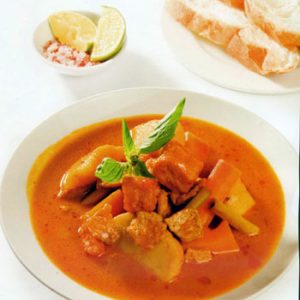 ca-ri-banh-mi-chay-ngon-nhu-me-nau