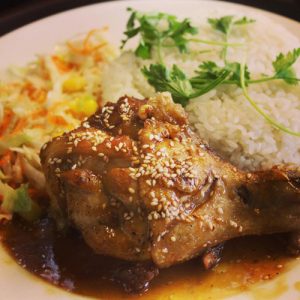 dui-ga-sot-me-ngon-nhu-me-nau