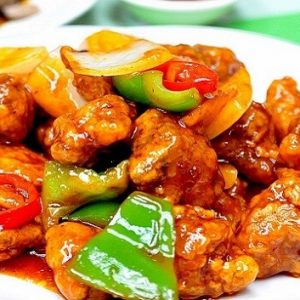 sun-ga-chien-sot-chua-cay-ngon-nhu-me-nau