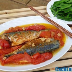 ca-nuc-kho-ca-chua-ngon-nhu-me-nau