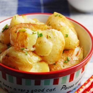 khoai-tay-xao-ngon-nhu-me-nau