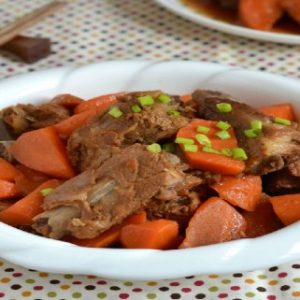 suon-kho-ca-rot-ngon-nhu-me-nau