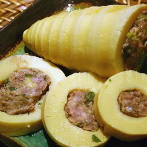 mang-tuoi-nhoi-thit-kho-com-ngon-nhu-me-nau