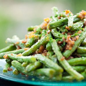 dau-dua-xao-toi-com-ngon-nhu-me-nau